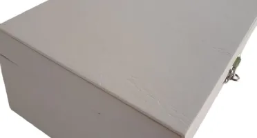 Maleta Branca e Bege para Joias de 4 Andares