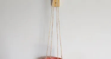 Cachepot regador terracota com suporte de parede