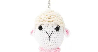 Chaveiro ovelha branca em amigurumi