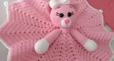 Naninha ou Manta do Apego em Crochê - Gatinha