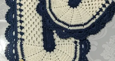 Par de Tapetes Oval Crochê 60x40cm - Jogo 2 Peças Banheiro C