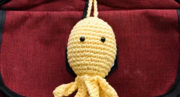 Chaveiro Polvo Amarelo em Amigurumi