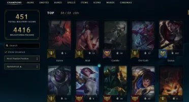 Conta lol diamante com várias skins e todos os campeões