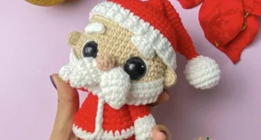 Mini Papai Noel 15cm amigurumi
