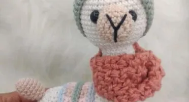 Amigurumi Lhama em Crochê