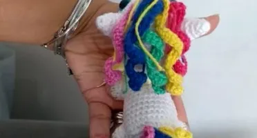 Mini Amigurumi Unicórnio