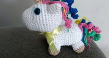 Mini Amigurumi Unicórnio