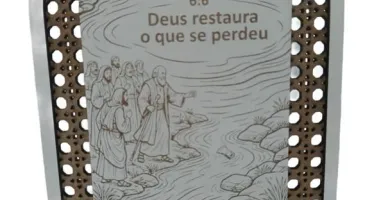 Placa Decorativa de MDF Deus Restaura - 2 Reis 6:6