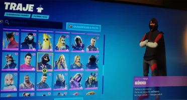 Conta fortnite 157 skins (Ikonik e glow)