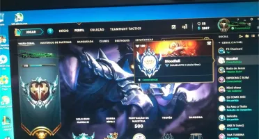 Vendo conta de league of legends platina 3