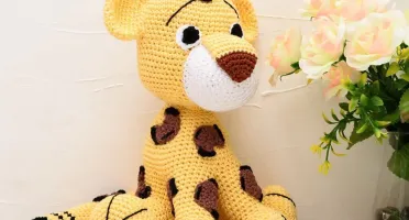 Oncinha Pintada em Amigurumi