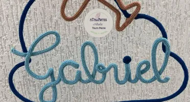 Porta Maternidade Nuvem Personalizada em Tricotin
