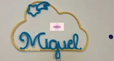 Porta Maternidade Nuvem Personalizada em Tricotin