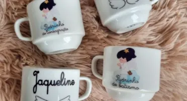 Caixa Convite com Xícaras e Toalhinhas