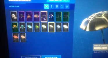 Conta Fortnite temporada 3 e 5 completa.