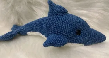 Amigurumi Golfinho feito de crochê