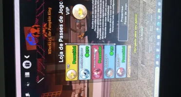 Conta com muitas skin e upada Campo batalha de herois