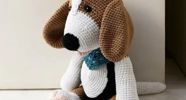 Cachorro Beagle Peso de Porta em Amigurumi
