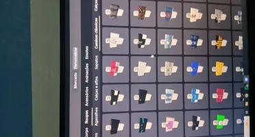 Conta de Roblox com itens raros