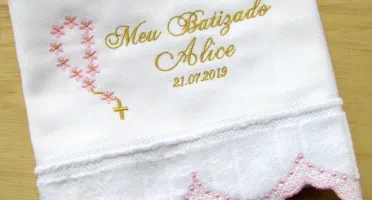 Toalha para Batizado Personalizada com Barra Bordada
