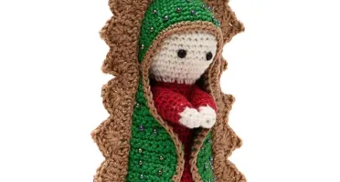 Nossa Senhora de Guadalupe em amigurumi