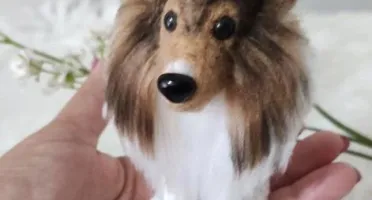 Miniatura Pastor Shetland- Amigurumi de Crochê com Feltragem