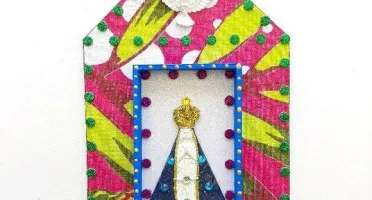 Capelinha de Madeira e Chita "N. S. Aparecida"