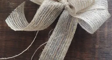 Laço Triplo M de Juta - Ouro ou Prata