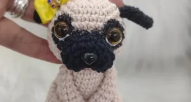 Mini Pug De Crochê - Chaveiro