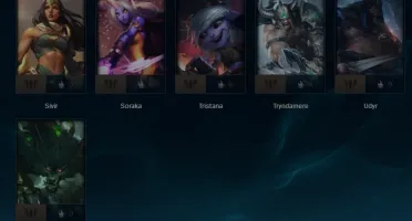 CONTA UNRANKED C/ GWEN EMBALOS NO ESPAÇO + RIVEN REDIMIDA