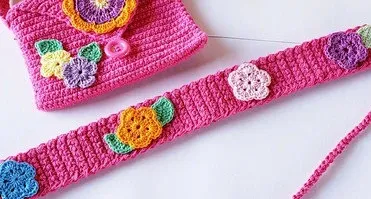 Kit Bolsinha e Cinto Infantil em Crochê