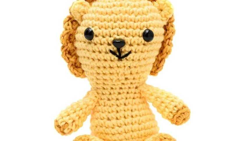 Mini Leão em Amigurumi