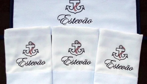 Kit Capa para Garrafa Térmica e 3 Fraldas de Boca
