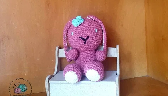 coelha melvina e coelho melvin (cada) amigurumi