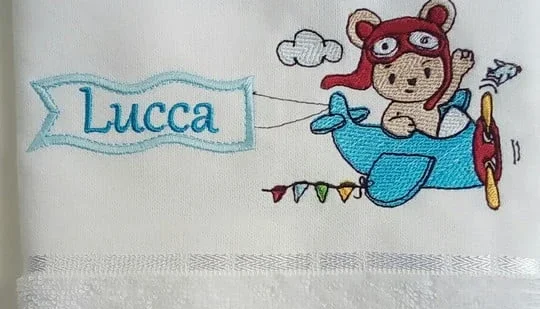 Kit com 3 Toalhas de Banho Infantil Personalizadas