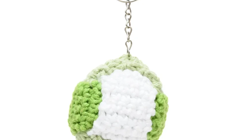 Chaveiro Bola em Amigurumi