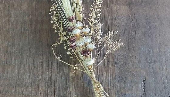 Mini Buquê com Sorgo, Trigo e Sempre-viva para Convites