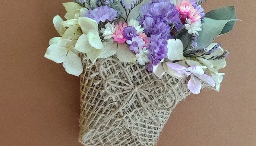 Vasinho com Flores Secas e Ímã - Lilás