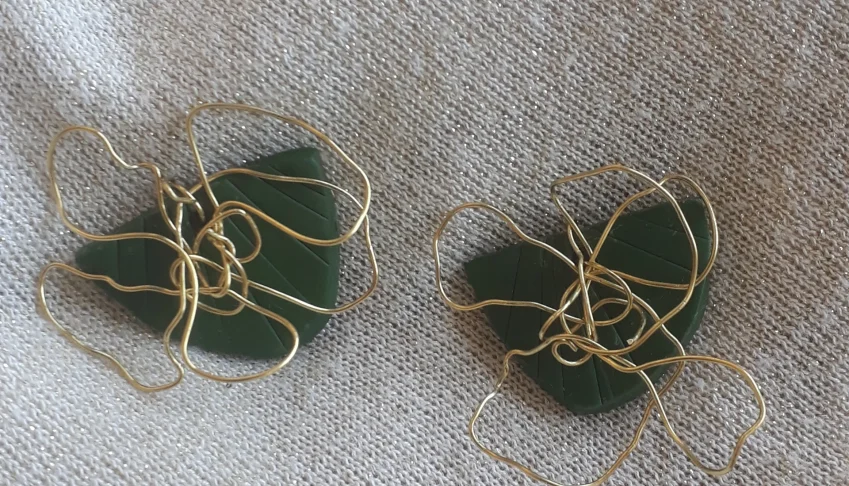 Brincos Arabesco em Polimerclay Verde e Latão