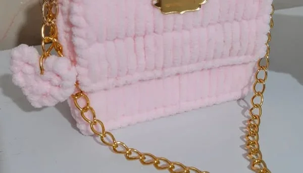 Bolsa Infantil de Crochê Bag Fluffy