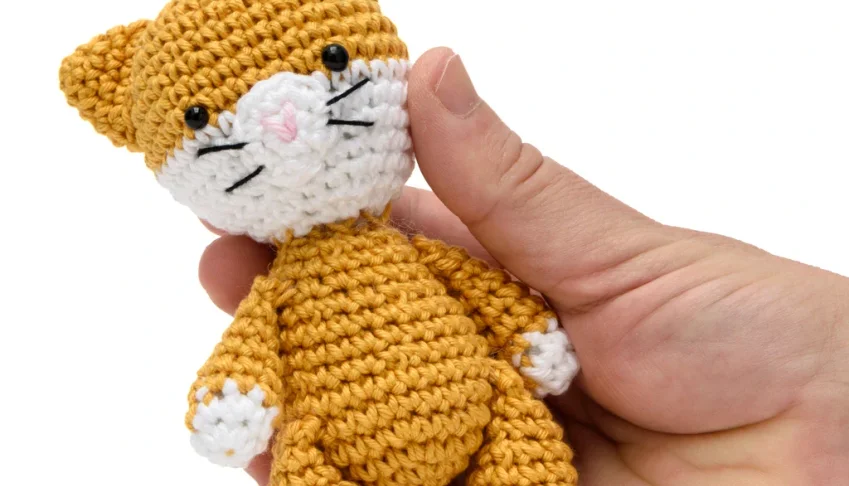 Gatinho Caramelo em Amigurumi