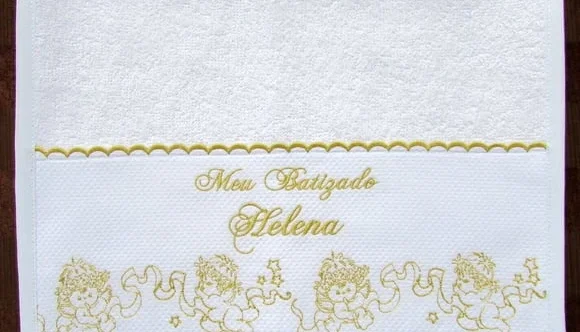 Toalha de Batizado Personalizada com Barrado em Piquet