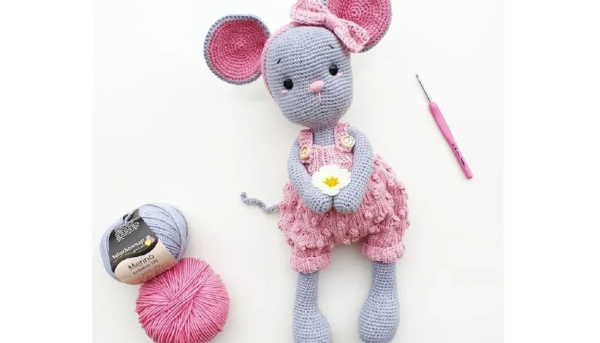Receita Ratinha Kicky Amigurumi de crochê