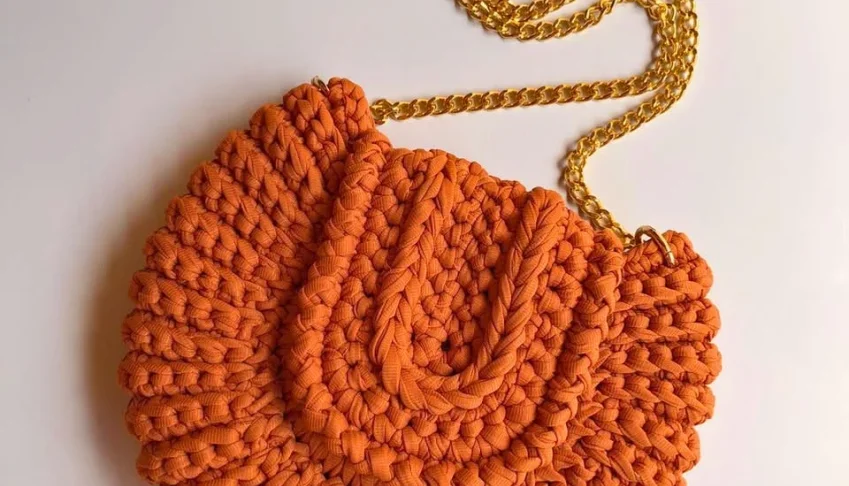 Bolsa Tiracolo Shell Bag Coral em Crochê