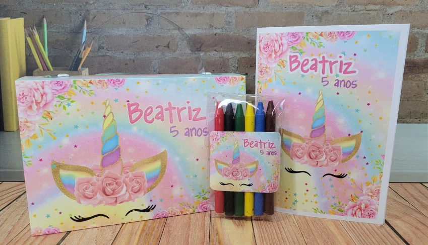 Kit Colorir Unicórnio com Caixinha Maleta