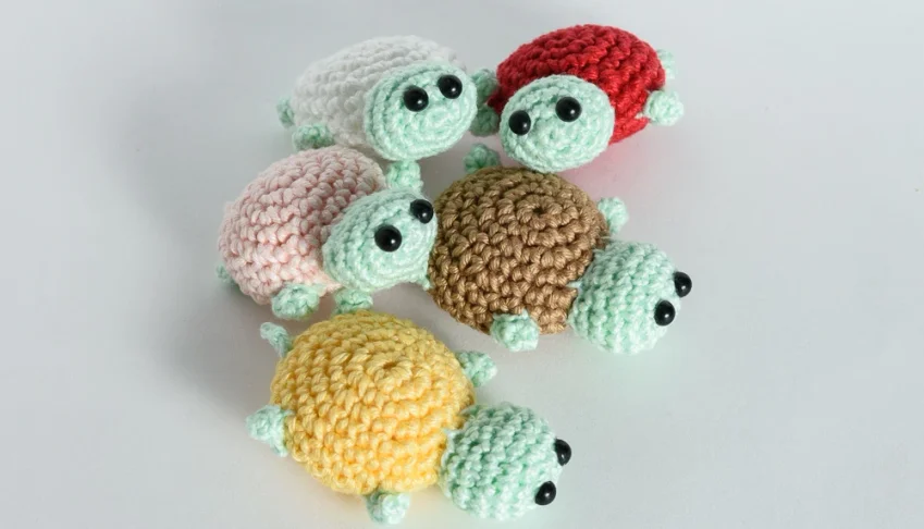 Coleção 5 Mini Tartarugas em Amigurumi