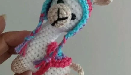 Chaveiro de crochê Lhama