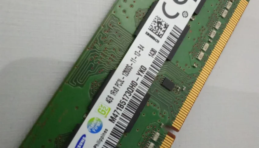Memória RAM DDR3 4Gb 1Rx8 M471B5173CB0-YK0 Samsung