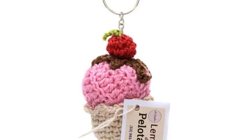 Chaveiro mini Cupcake em amigurumi