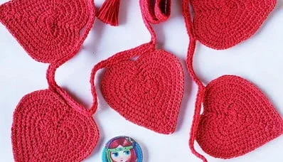 Varal de Corações em Crochê Valentine's